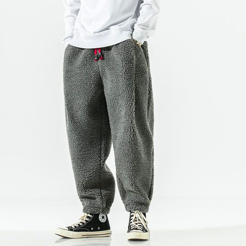Oliver | Warm lambswool trousers with a relaxed winter fit