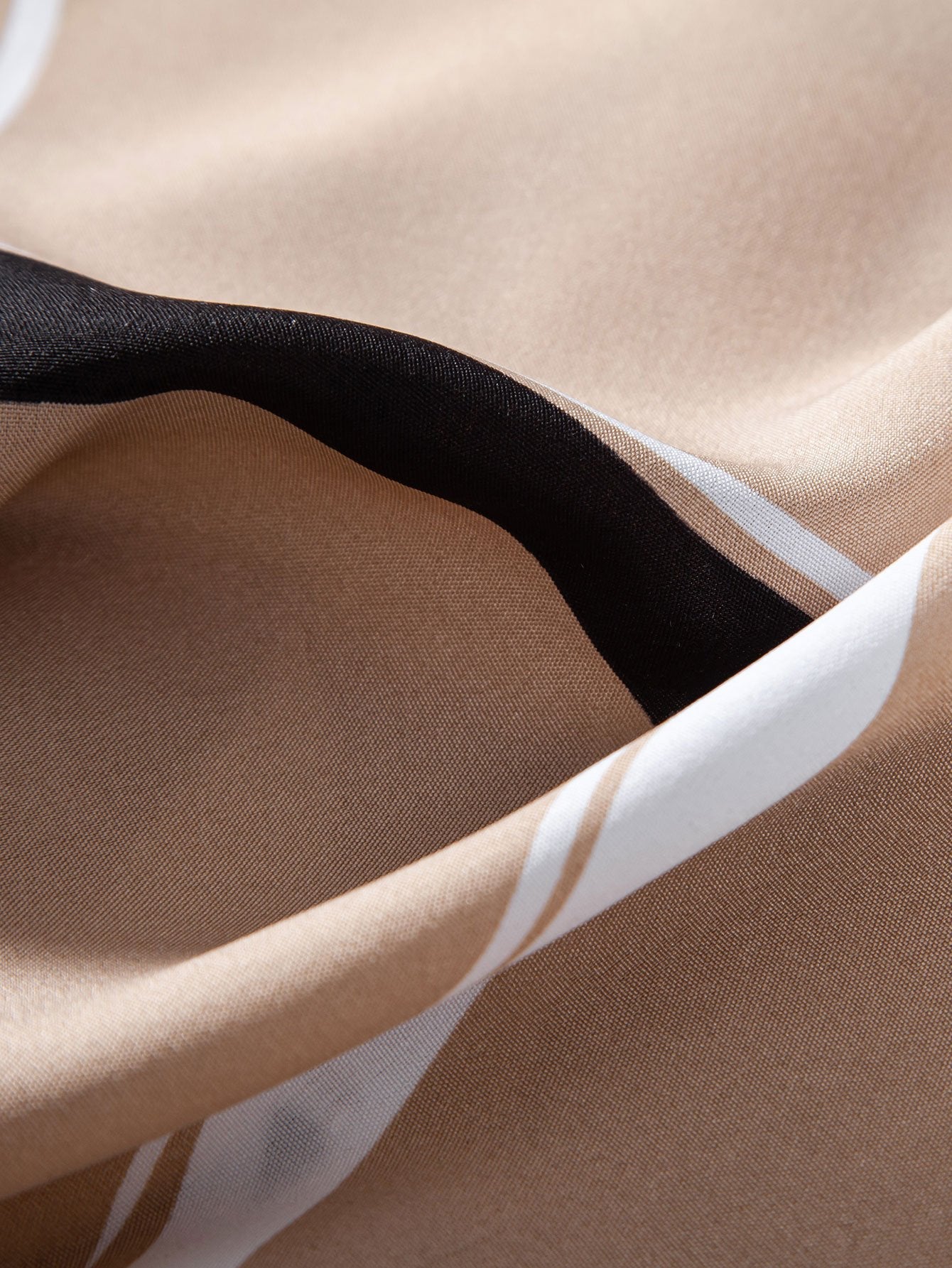 Amadeo® | Abstract Print Button Up Shirt