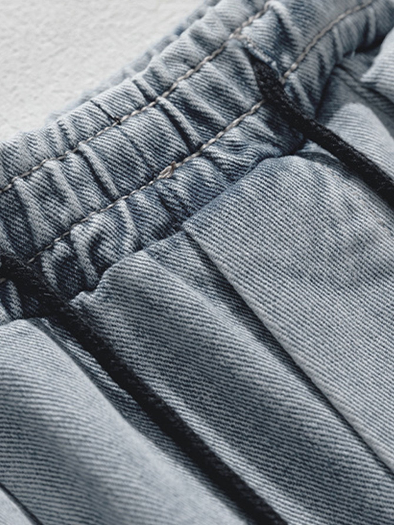 Augustin® | Elastic Waist Relax Fit Straight Leg Cargo Jeans