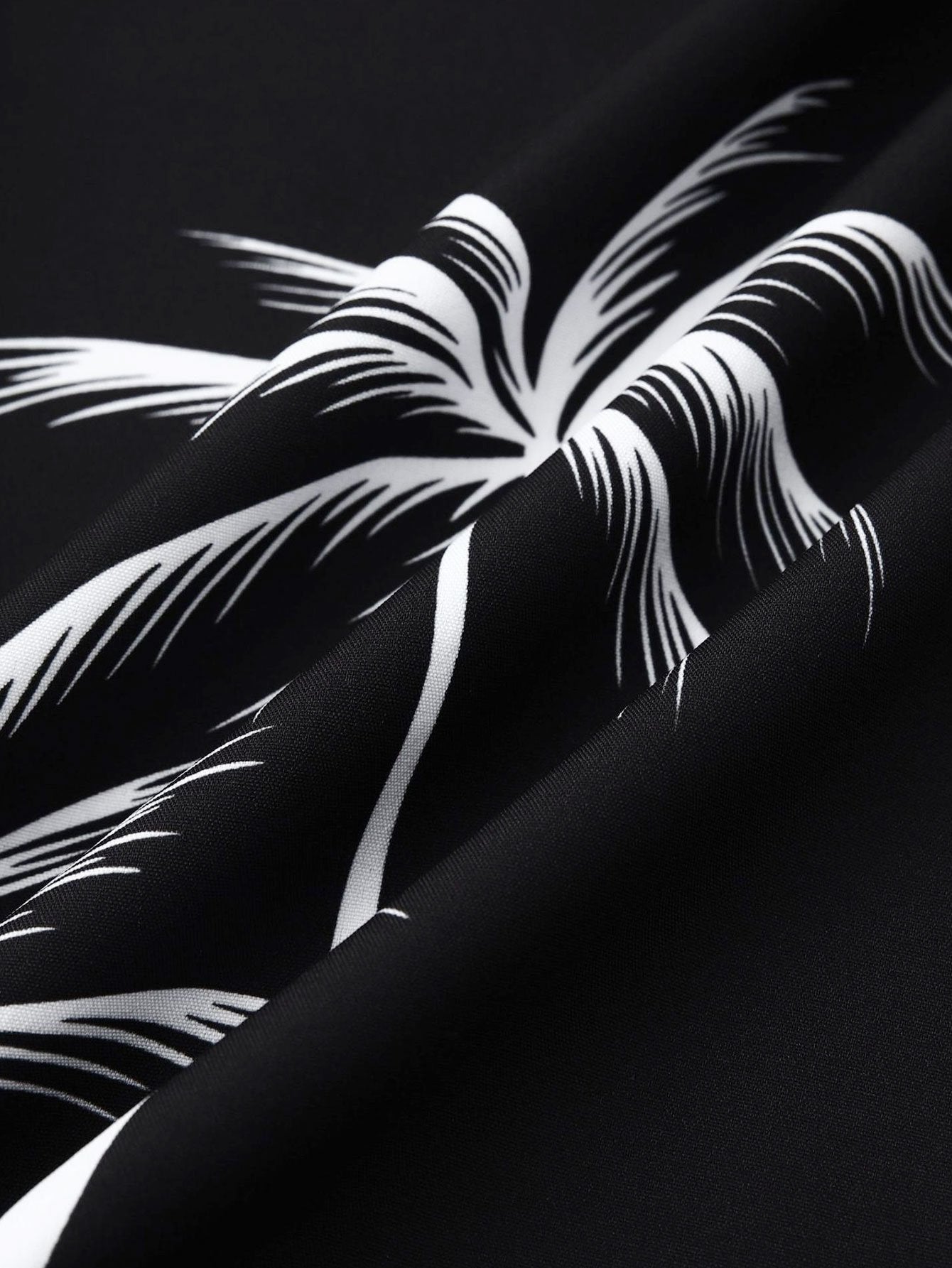 Manuel® | Tropical Leaf Print Button Up Shirt