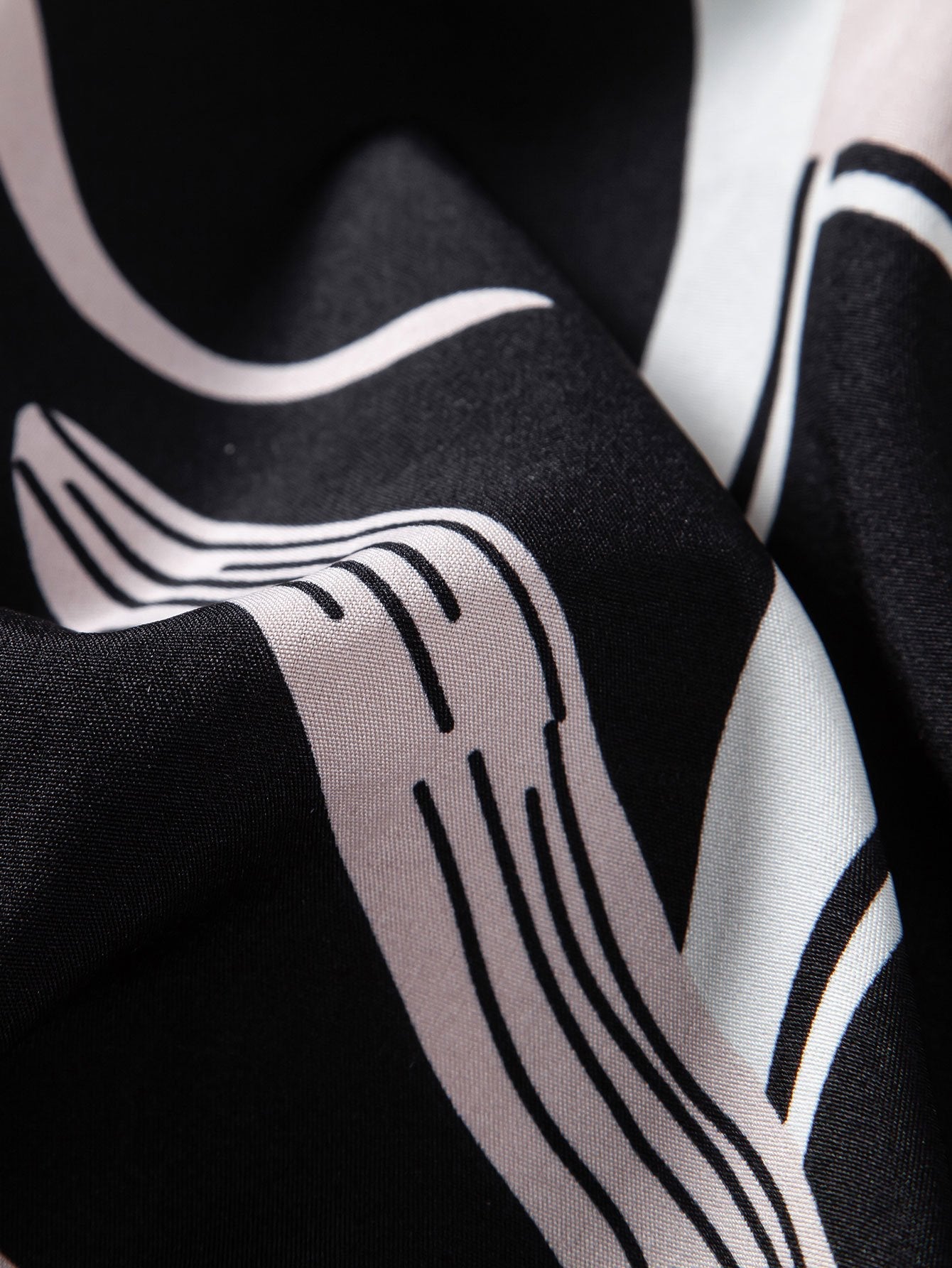 Amadeo® | Abstract Print Button Up Shirt