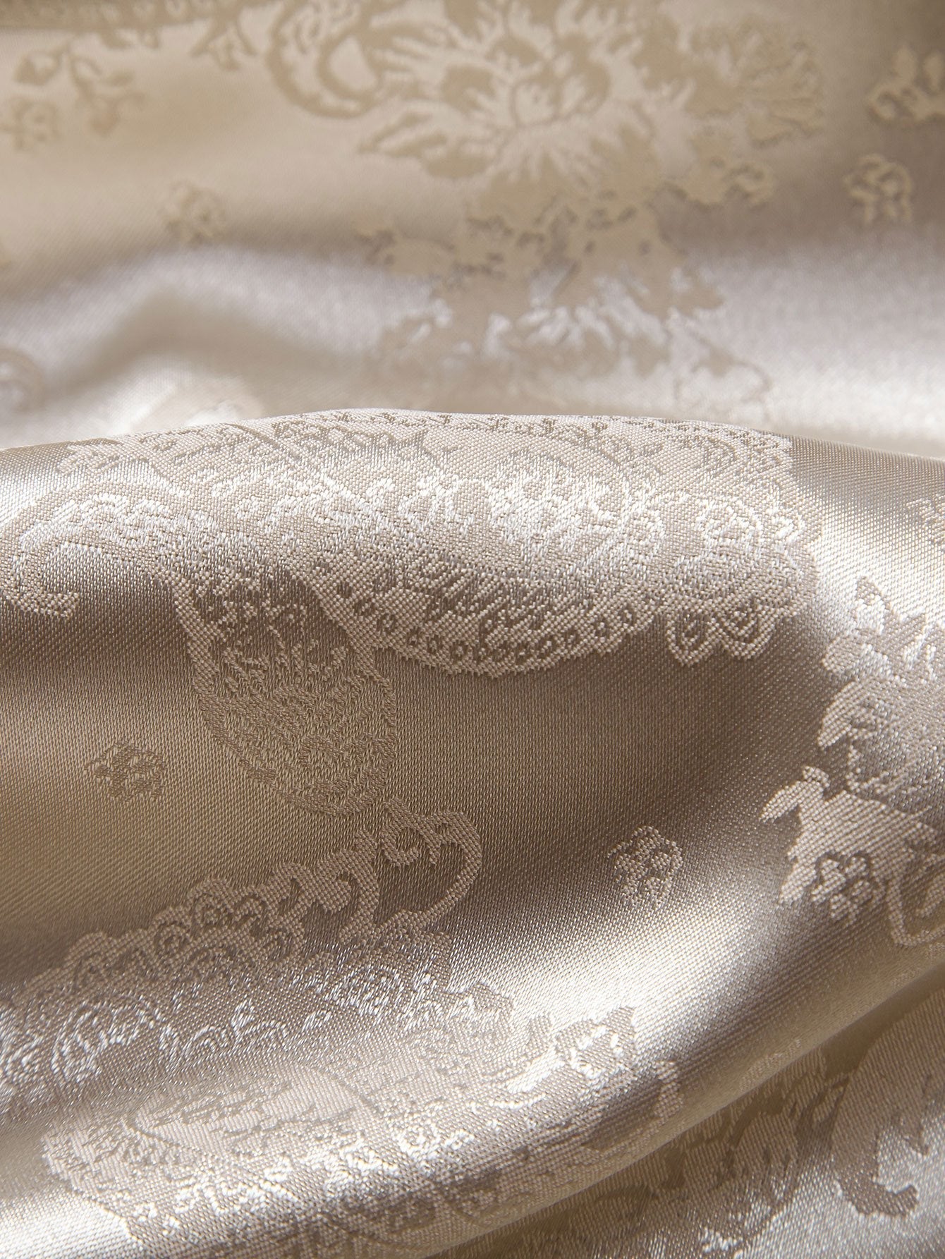 Arien® | Paisley Print Satin Shirt