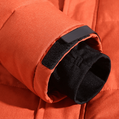 Paco | Warm hooded down jacket for adventure and comfort