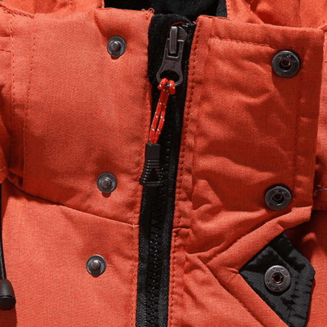Paco | Warm hooded down jacket for adventure and comfort