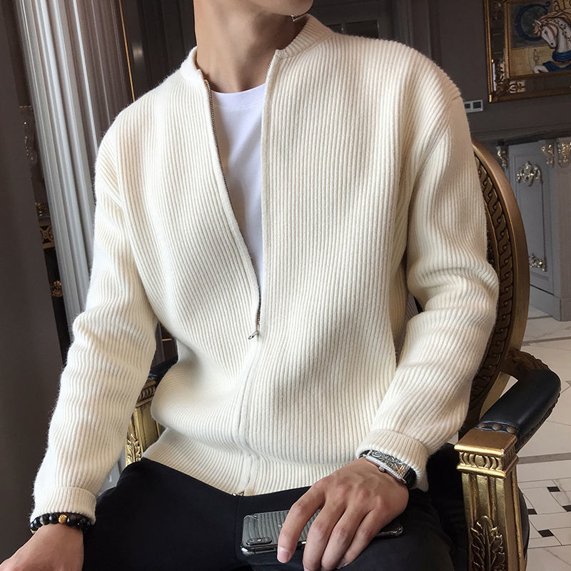 Charlie® | Modern men's sweater with zip